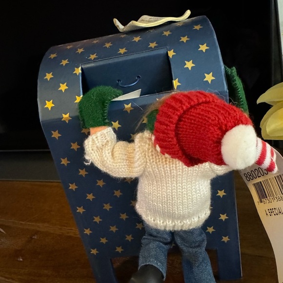 Annalee A Special Wish Santa Christmas Mailbox - Picture 6 of 6